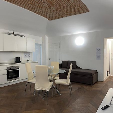 Апартаменты 5 Min Porta Nuova, In The Centre Of Турин Экстерьер фото